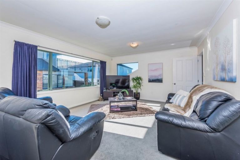 Photo of property in 153c Hobsonville Road, West Harbour, Auckland, 0618