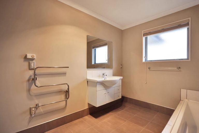 Photo of property in 21 Cox Street, Ashburton, 7700