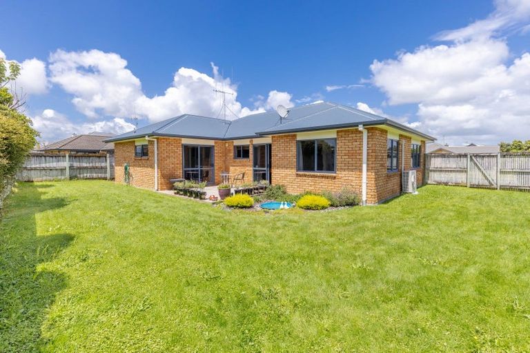 Photo of property in 61 Saint James Drive, Huntington, Hamilton, 3210