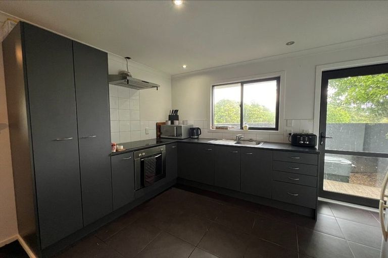 Photo of property in 28 Station Road, Marton, 4710