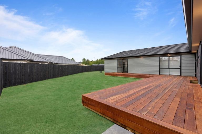 Photo of property in 110 Monument Road, Clevedon, 2582