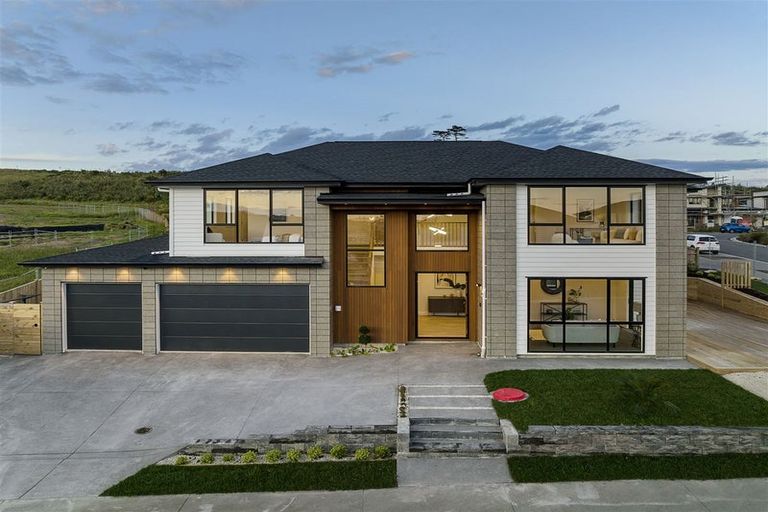 Photo of property in 3 Headsail Drive, Long Bay, Auckland, 0630