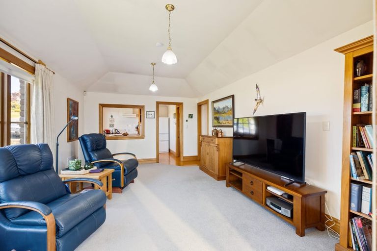 Photo of property in 22 Ravensdale Rise, Westmorland, Christchurch, 8025