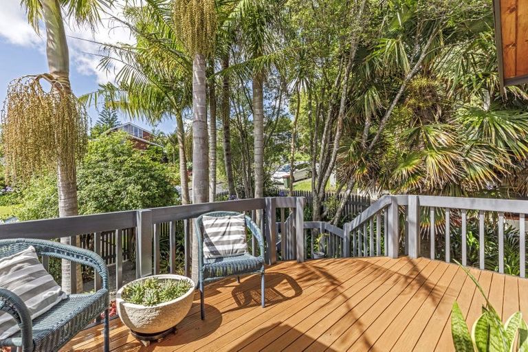 Photo of property in 32 Mcdowell Crescent, Hillcrest, Auckland, 0627