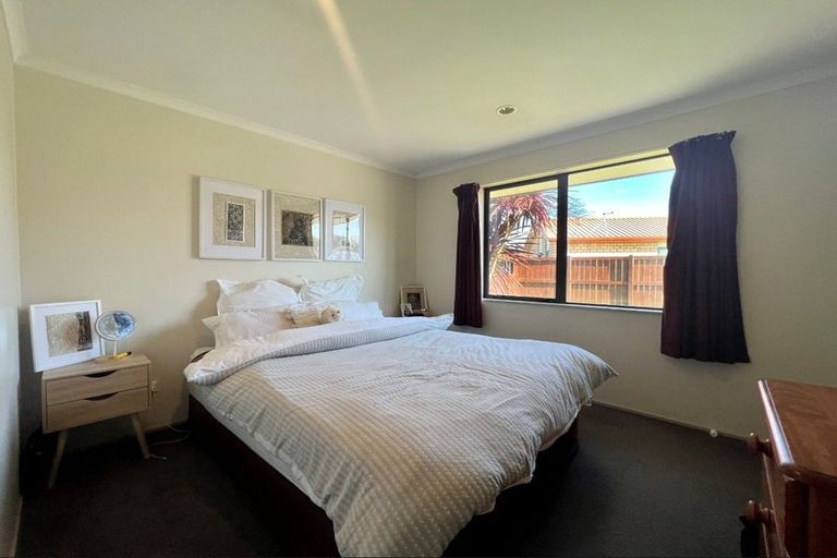 Photo of property in 11b Sharaleigh Place, Grandview Heights, Hamilton, 3200