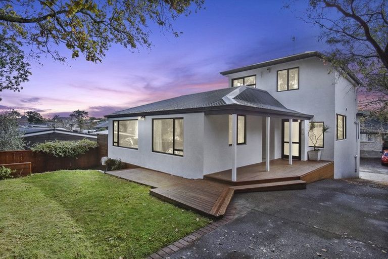 Photo of property in 1/15 Roys Road, Weymouth, Auckland, 2103