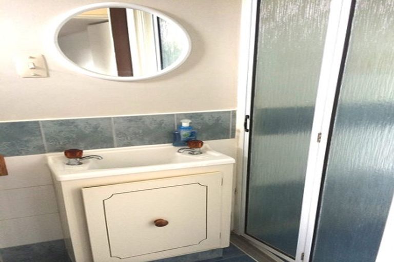 Photo of property in 62 Ambleside Drive, Burnside, Christchurch, 8053