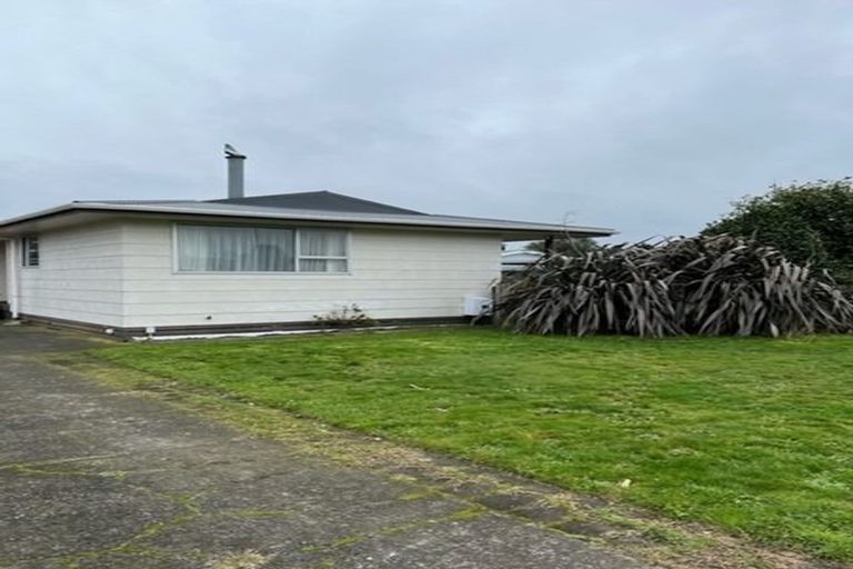 Photo of property in 50 Browning Crescent, Owhata, Rotorua, 3010