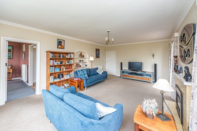 Photo of property in 17 Dickson Crescent, Saint Johns Hill, Whanganui, 4500