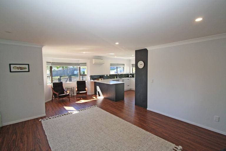 Photo of property in 32 Branch Road, Highlands Park, New Plymouth, 4312