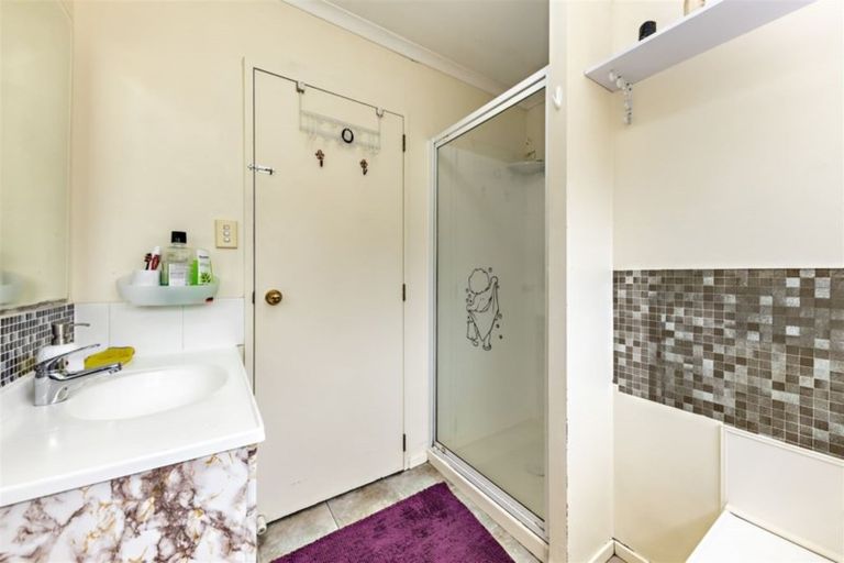 Photo of property in 16 Portrush Lane, Takanini, 2112