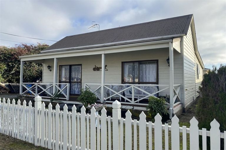 Photo of property in 55 Studholme Street, Temuka, 7920