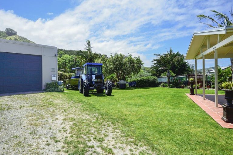 Photo of property in 599 Waihau Road, Tolaga Bay, 4073