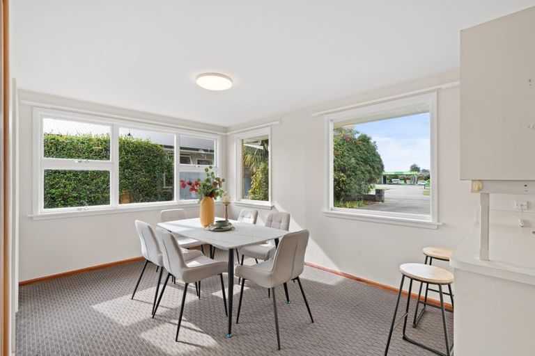 Photo of property in 1/115 Withells Road, Avonhead, Christchurch, 8042