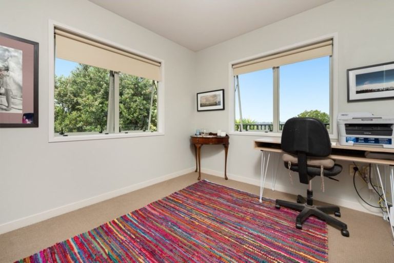 Photo of property in 38 Rewarewa Place, Matua, Tauranga, 3110