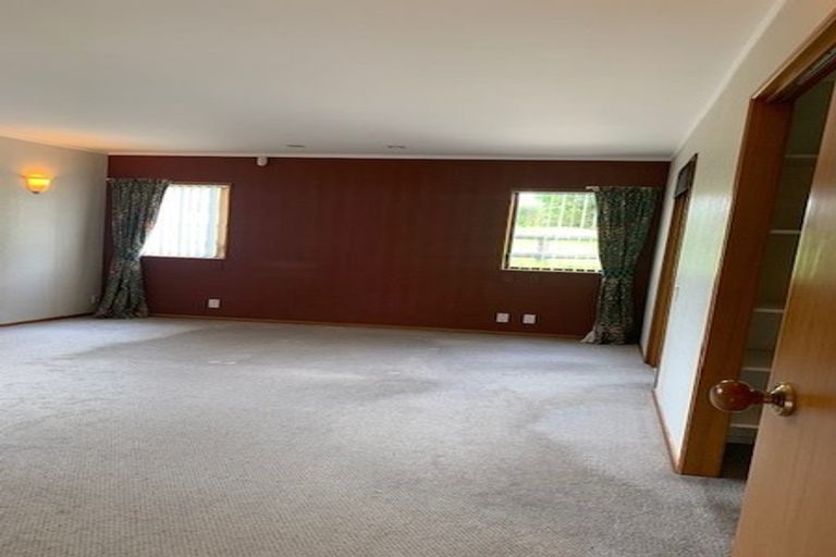 Photo of property in 454 Taupaki Road, Kumeu, 0892