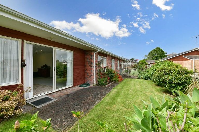 Photo of property in 26 The Grove, Red Beach, 0932