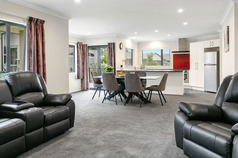 Photo of property in 17 Noumea Drive, Rangatira Park, Taupo, 3330