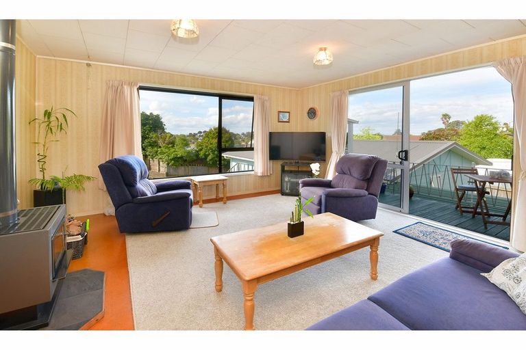 Photo of property in 15b Gilshennan Valley, Red Beach, 0932