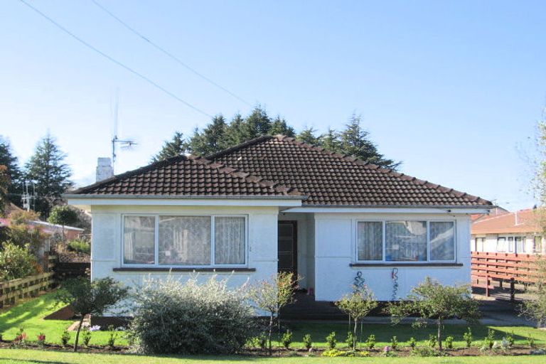 Photo of property in 18 Roys Road, Parkvale, Tauranga, 3112