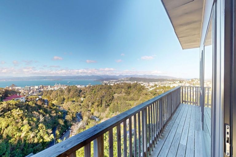 Photo of property in 43a Harbour View Road, Northland, Wellington, 6012
