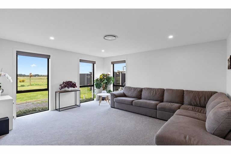 Photo of property in 32 Lindsay Way, Grasmere, Invercargill, 9810