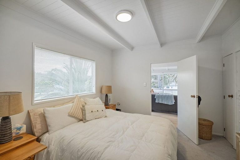 Photo of property in 19 Hicks Place, Cooks Beach, Whitianga, 3591