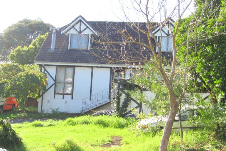 Photo of property in 8 Courant Place, Clover Park, Auckland, 2019