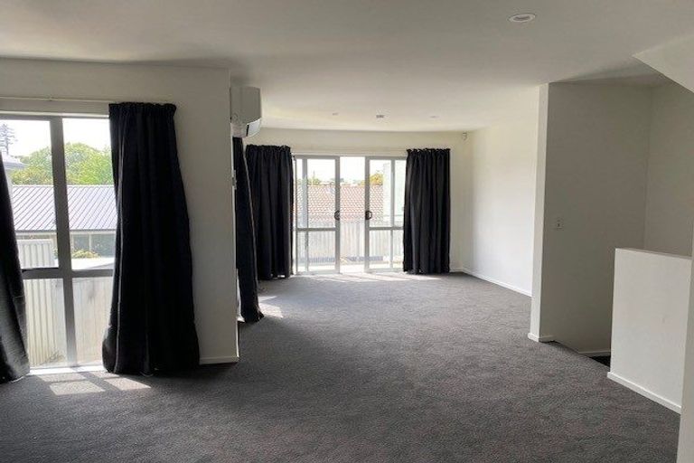 Photo of property in 53 Fairfield Avenue, Addington, Christchurch, 8024