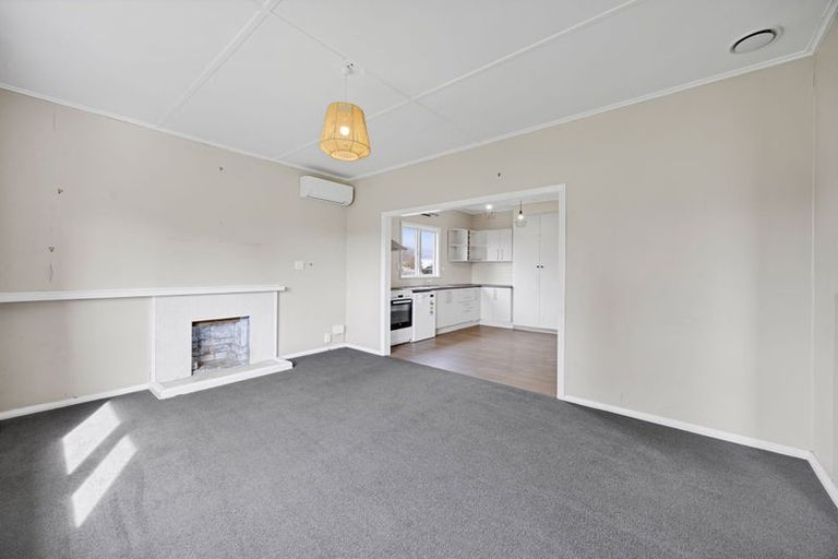 Photo of property in 20 Riemenschneider Street, Manaia, 4612