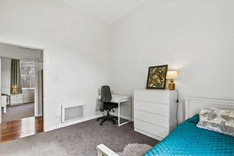 Photo of property in 26 Tarawera Road, Johnsonville, Wellington, 6037