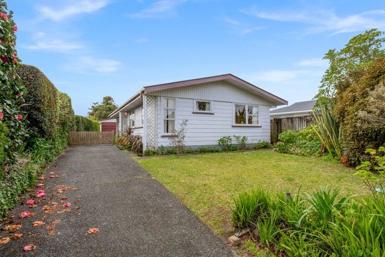 Photo of property in 27 Beazley Crescent, Tikipunga, Whangarei, 0112