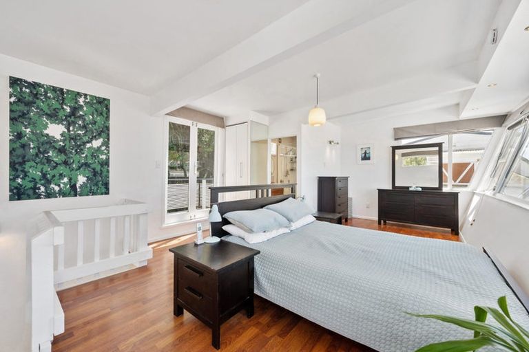 Photo of property in 70 Owhiro Bay Parade, Owhiro Bay, Wellington, 6023