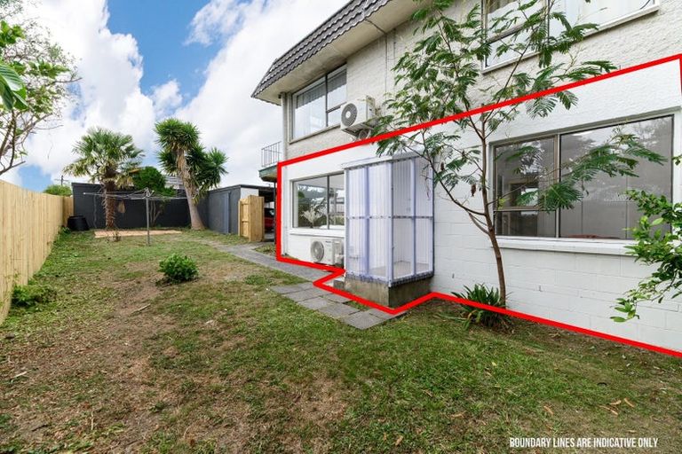 Photo of property in 5/126 Lynwood Road, New Lynn, Auckland, 0600