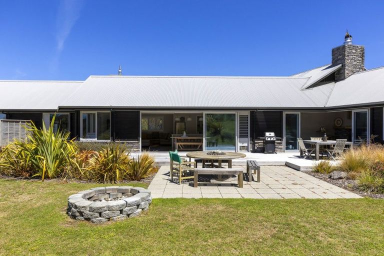 Photo of property in 146 Highland Drive, Acacia Bay, Taupo, 3385