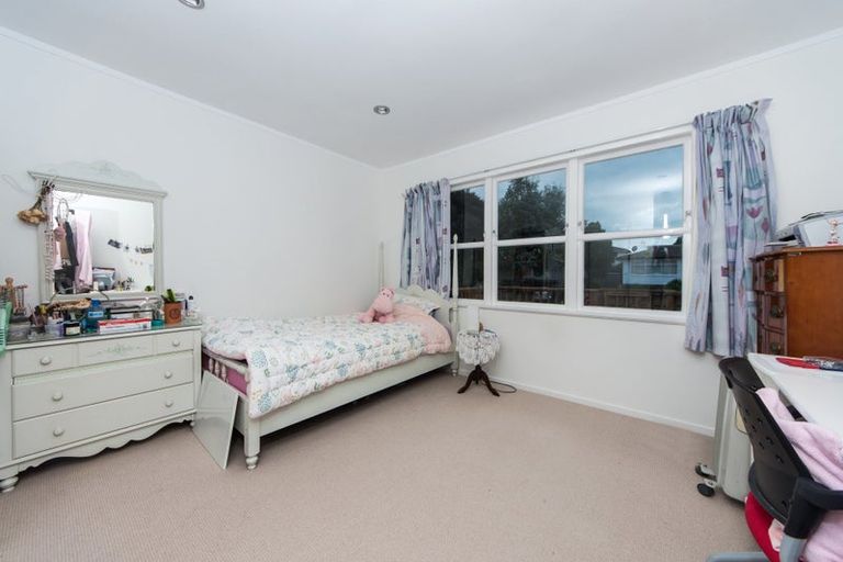 Photo of property in 3 Janine Place, Bucklands Beach, Auckland, 2014