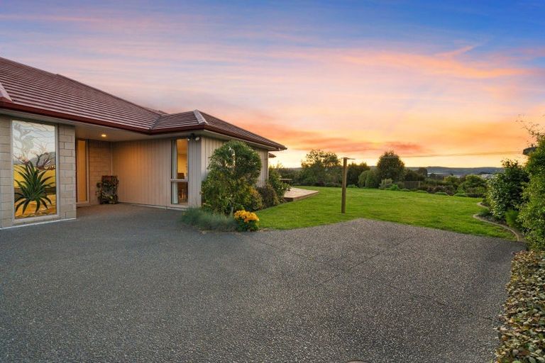 Photo of property in 28 Blacklock Road, Pyes Pa, Tauranga, 3112