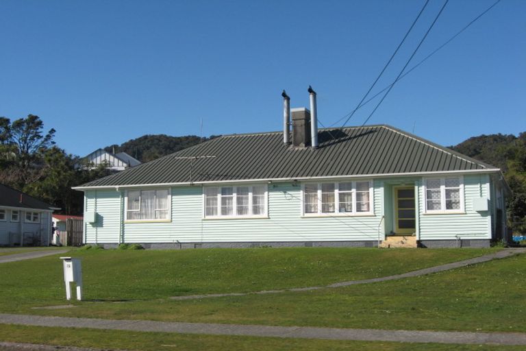 Photo of property in 75-77 Fitzgerald Street, Cobden, Greymouth, 7802