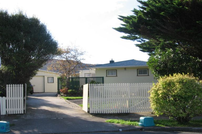 Photo of property in 30 Wetherby Grove, Wainuiomata, Lower Hutt, 5014