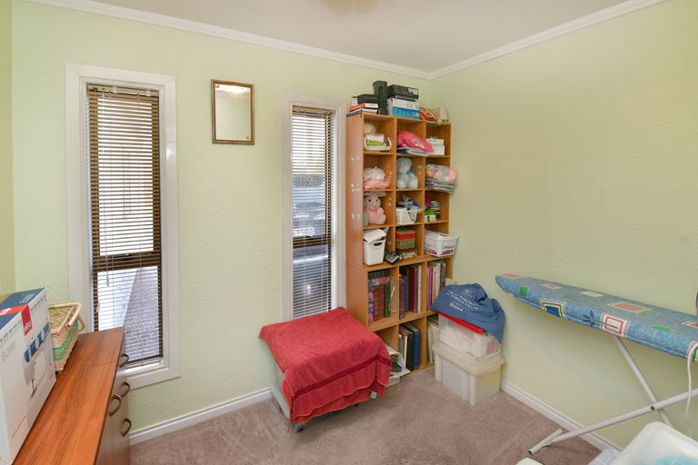 Photo of property in 34 Doment Crescent, Orewa, 0931