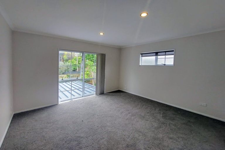 Photo of property in 1/13 Sydney Street, Hauraki, Auckland, 0622