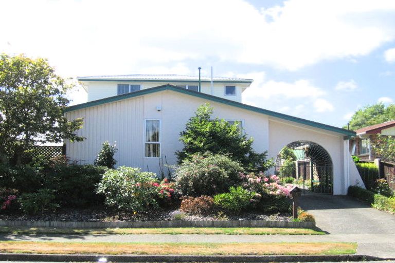 Photo of property in 4 Denver Grove, Totara Park, Upper Hutt, 5018