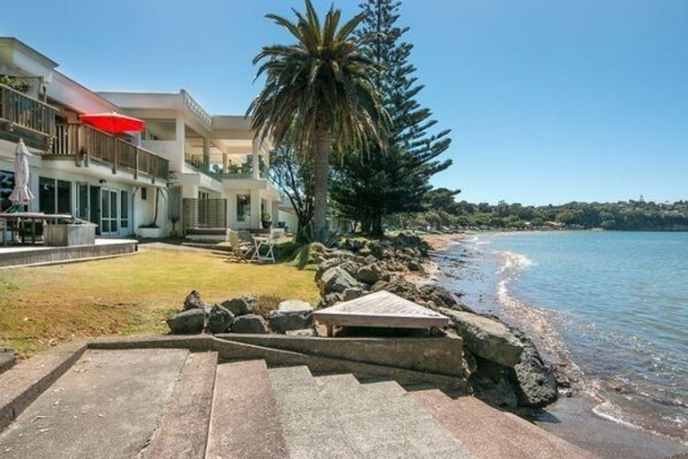 Photo of property in 5/4 Arkles Strand, Arkles Bay, Whangaparaoa, 0932