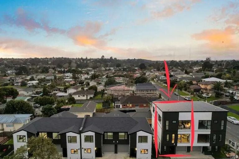 Photo of property in 166b Rathgar Road, Henderson, Auckland, 0610