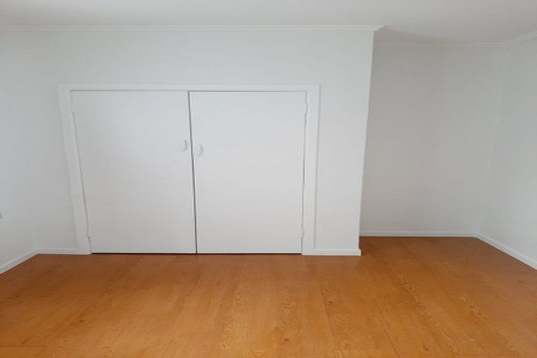 Photo of property in 10 Holland Road, Hillcrest, Auckland, 0627