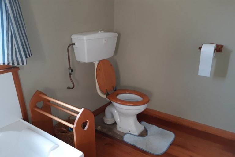 Photo of property in 40 Costley Street, Carterton, 5713