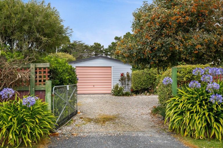 Photo of property in 10 Muri Street, Aramoana, Port Chalmers, 9082