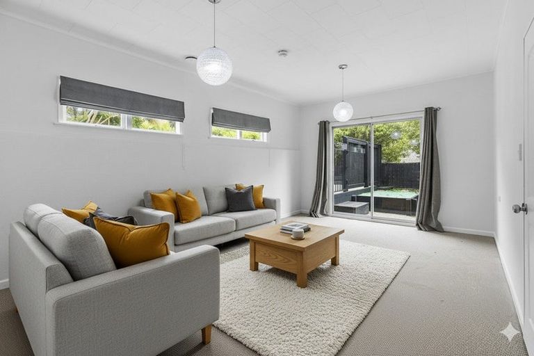 Photo of property in 2 Capstan Lane, Whitby, Porirua, 5024