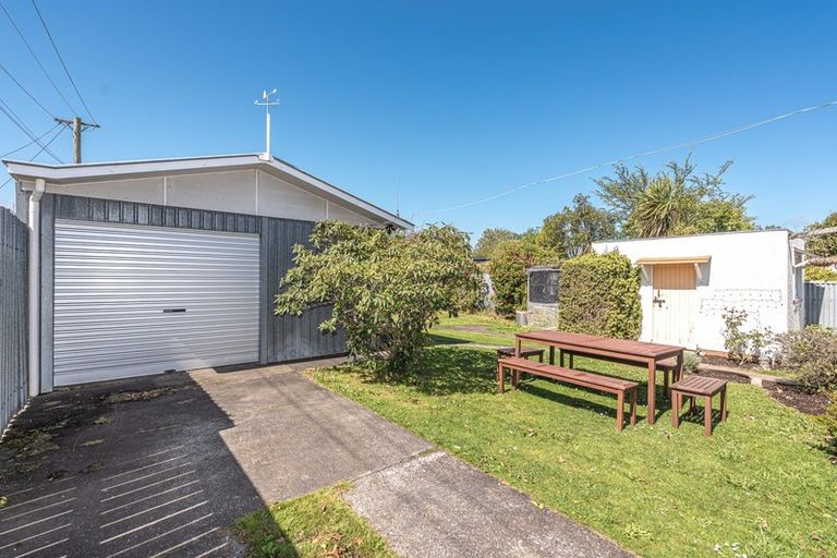 Photo of property in 16 Lewis Avenue, Aramoho, Whanganui, 4500