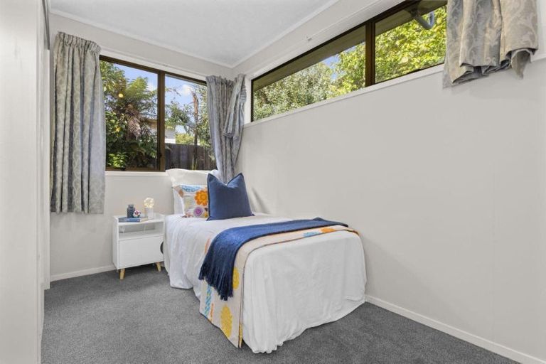 Photo of property in 17 Matipo Crescent, Pukete, Hamilton, 3200